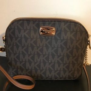 Michael Kors Crossbody Bag